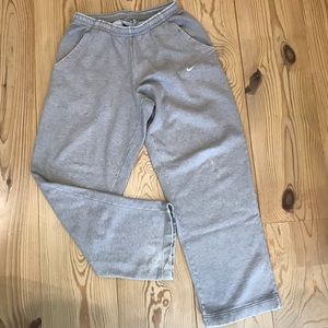 Nike Light Grey Heavyweight Sweatpants Medium